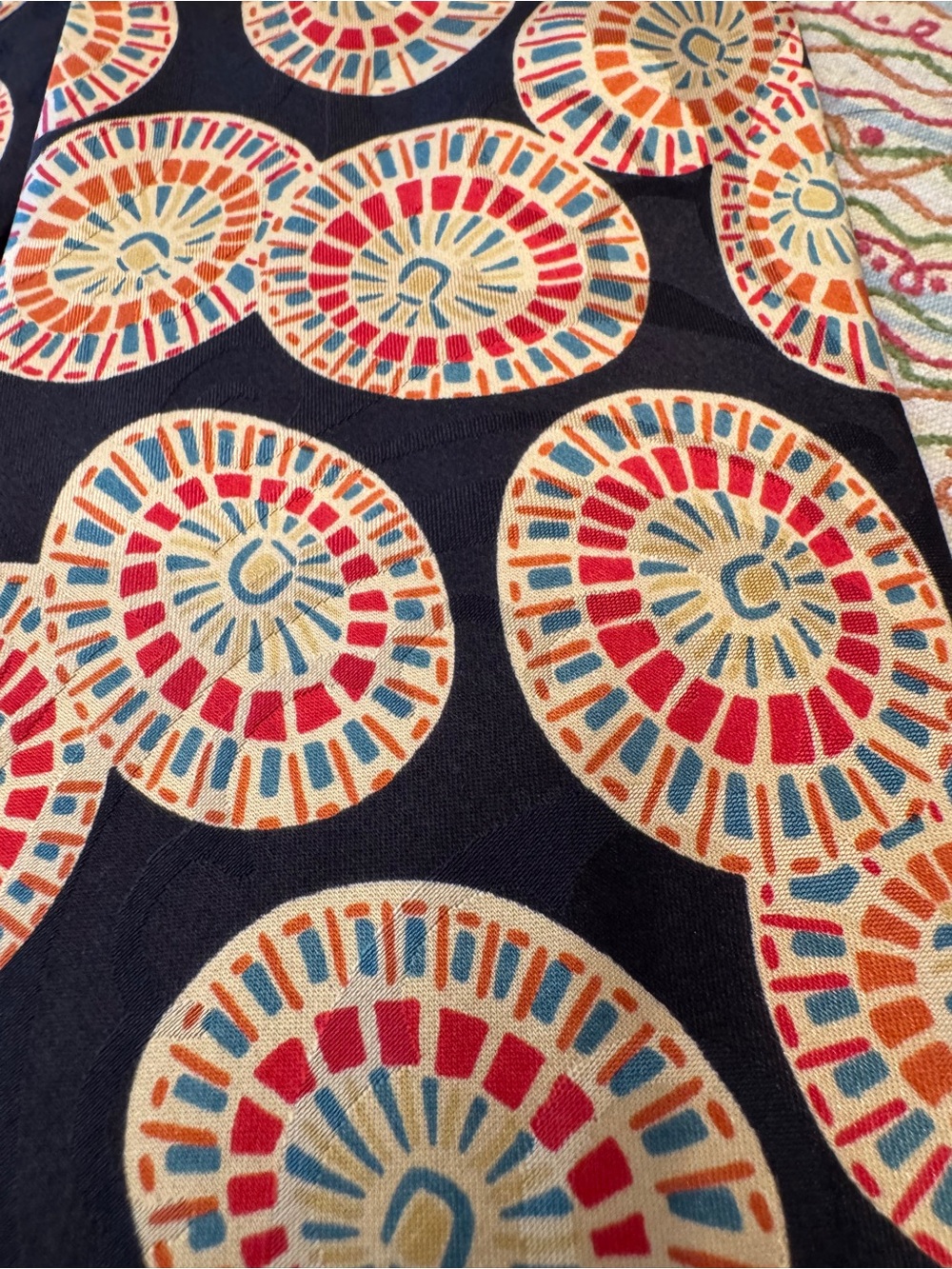 Vintage XMI Platinum Silk Medallion Necktie Navy Tie with Multicolor Circles - Picture 4 of 10